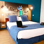 Appart-hotel & Golf Ile De Nantes