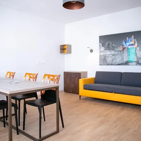 Lejlighedshotel Appart-hotel & Golf Ile De Nantes