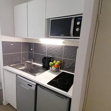 Lejlighedshotel Appart-hotel & Golf Ile De Nantes