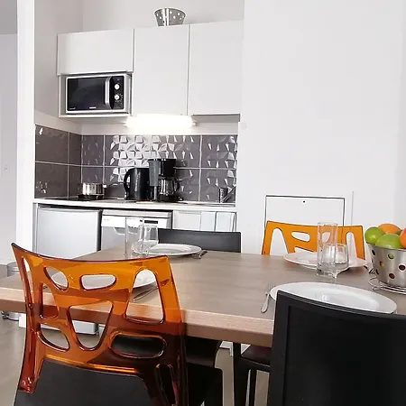 Appart-hotel & Golf Ile De شقة فندقية 3*