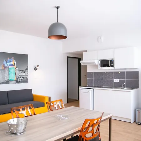 Lejlighedshotel Appart-hotel & Golf Ile De Nantes
