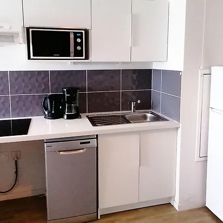 Appart-hotel & Golf Ile De شقة فندقية 3*