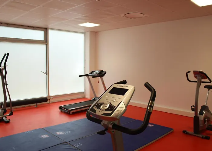 Appart-hotel & Golf Ile De Nantes