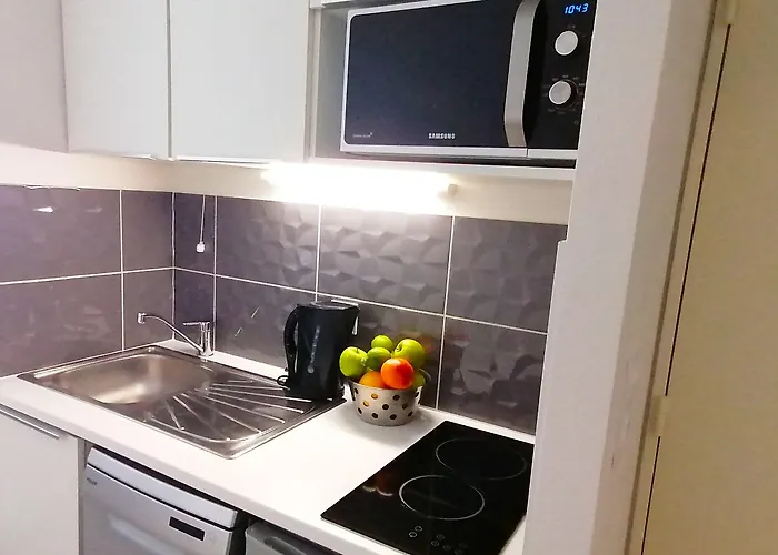 Appart-hotel & Golf Ile De Nantes